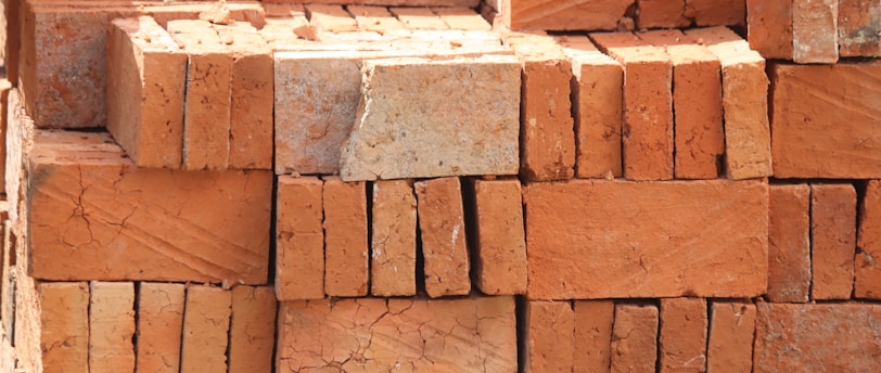 Choosing the Right Building Materials for Your DIY House